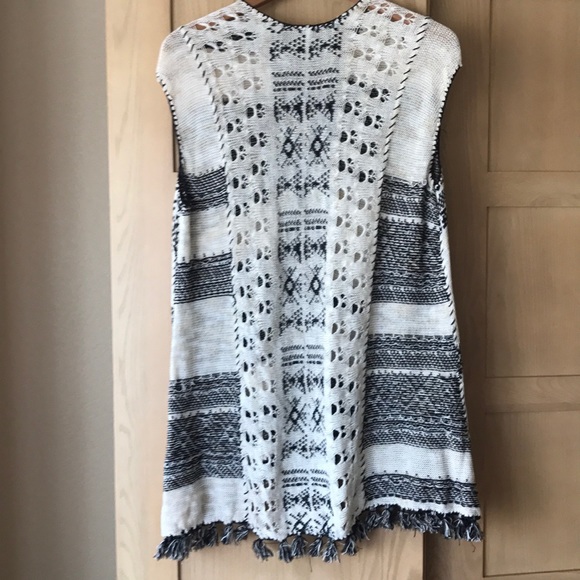 Free People Long Boho Fringed Sweater Vest Small - Picture 4 of 4